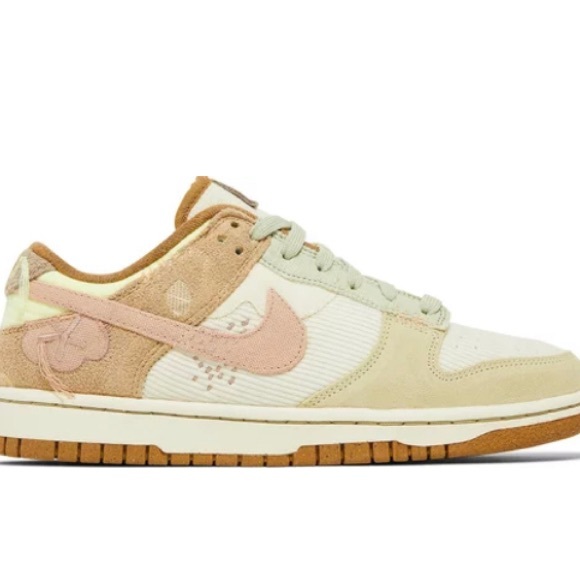 Nike “On the bright side” dunks - Picture 4 of 4